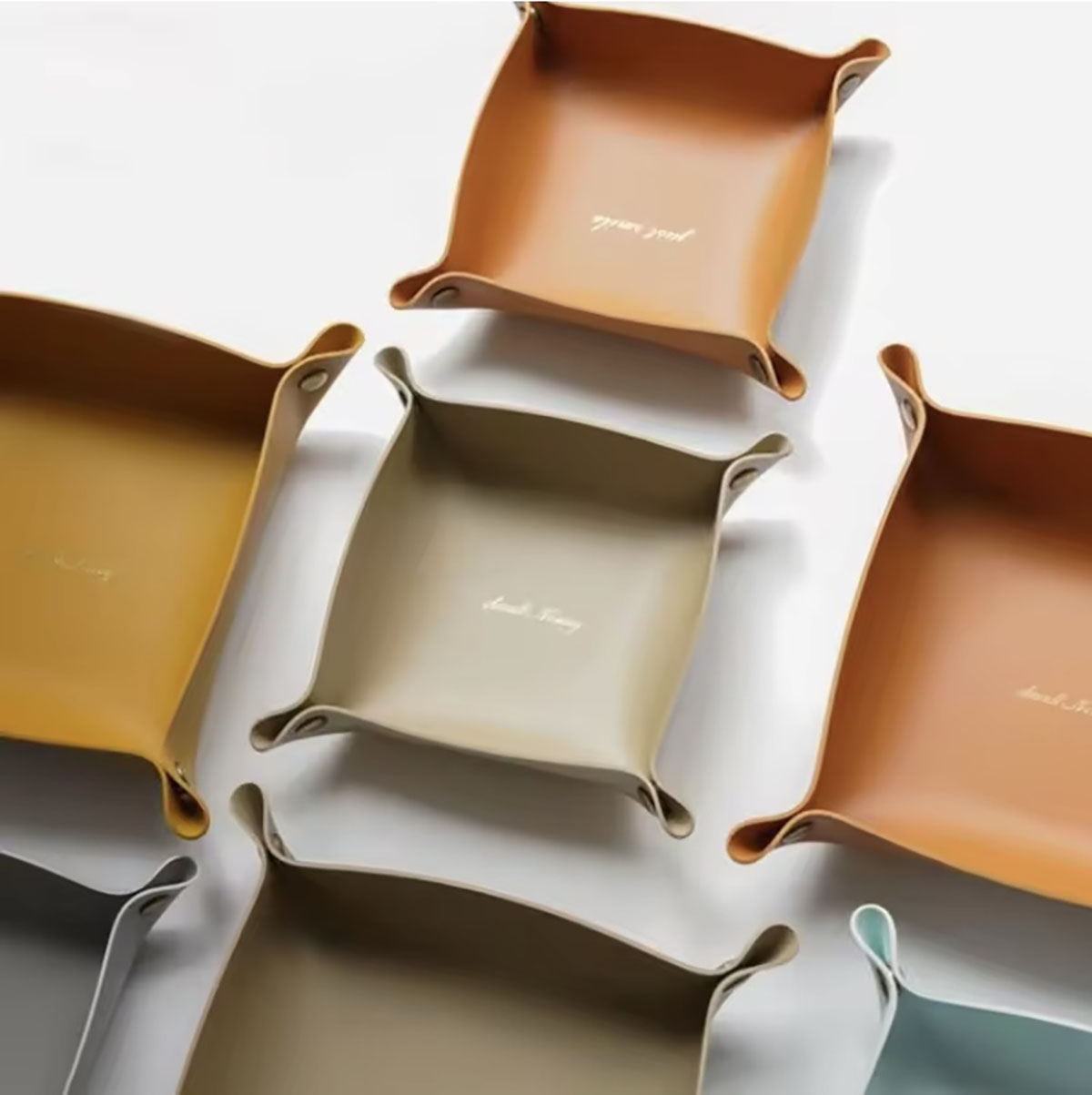 Plateau de rangement en cuir d - Token Tray Organizer avis et prix
